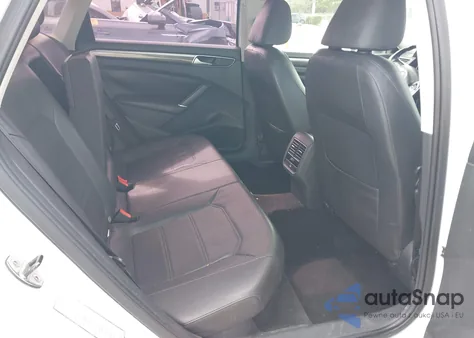 2016 Volkswagen Passat 1.8T Se из США, поврежденный, VIN 1VWBT7A3XGC034423